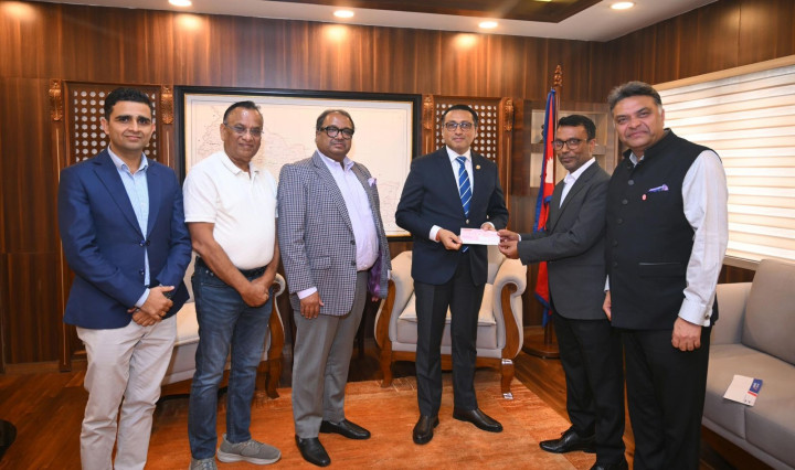 अर्घाखाँची सिमेन्टद्वारा बाढीपीडितका लागि १ करोड ११ लाख सहयोग घोषणा 